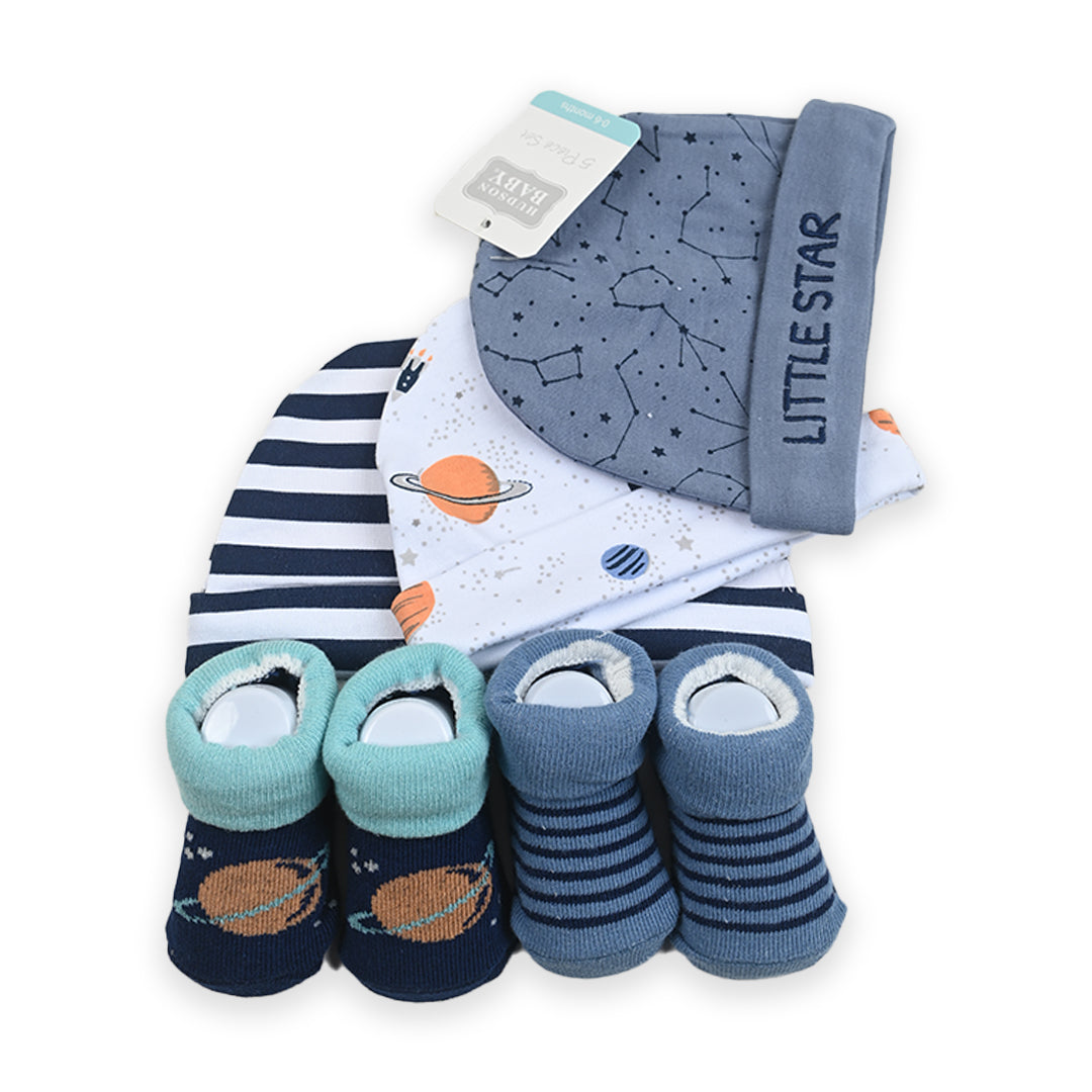 Hudson Little Star 4 Piece Cap Set With Booties